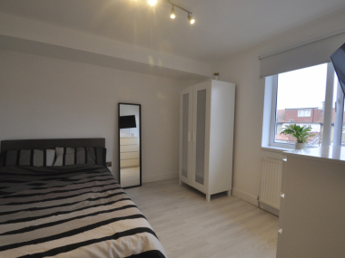 4 Tristram Road, Bromley BR1 5LX, UK
