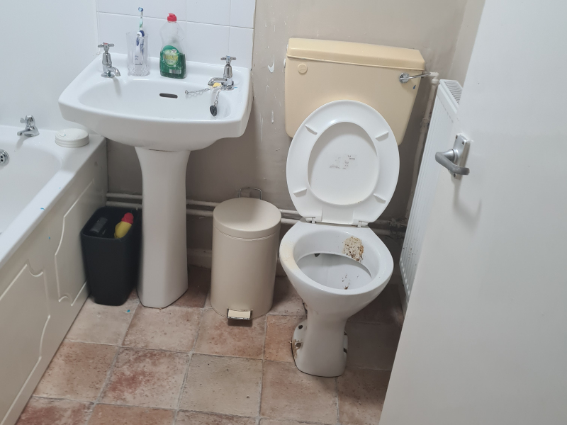 Available Room For Rent In Wombwell Barnsley ideal flatmate