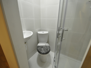 4 Camlan Rd, Bromley BR1 5LU, UK