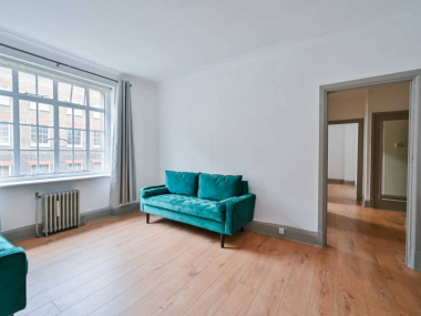 Finchley Rd, London NW3 7BG, UK