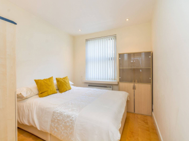 Pearce Manor, Chelmsford CM2 9XH, UK