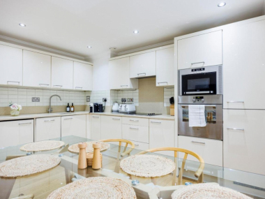 Huntley St, Bloomsbury, London WC1E 6AJ, UK