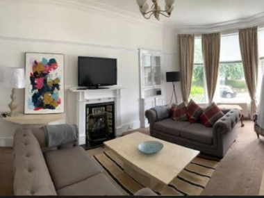 Carriagehill Dr, Paisley PA2 6JG, UK