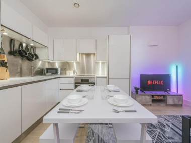 Kings Rd, Reading RG1 4EX, UK