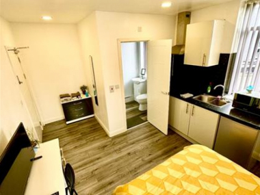 23 Erasmus Dr, Derby DE1 2DL, UK