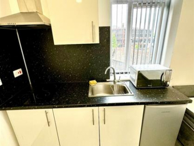 23 Erasmus Dr, Derby DE1 2DL, UK