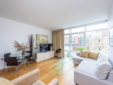 Ashford Rd, Eastbourne BN21 3UA, UK