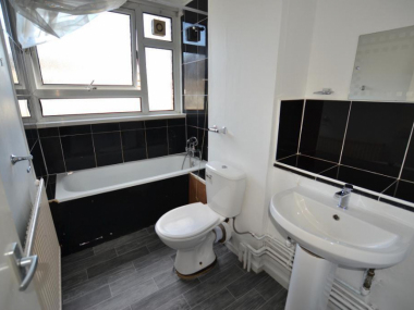 Kings Road, Brighton BN1 1NE, UK