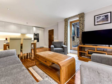 Newcastle St, Stoke-on-Trent ST6 3QJ, UK