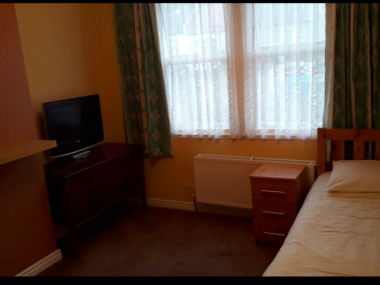 79 Fernbank Ave, Wembley HA0 2TT, UK