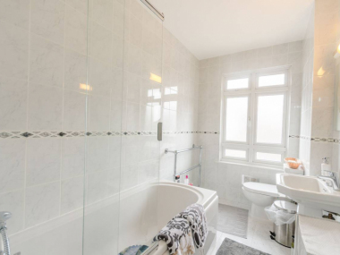 Catford Broadway, London SE6 4SN, UK