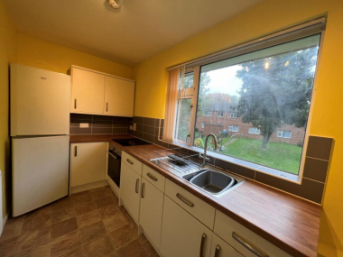 Cleveland St., Doncaster DN1 3DP, UK