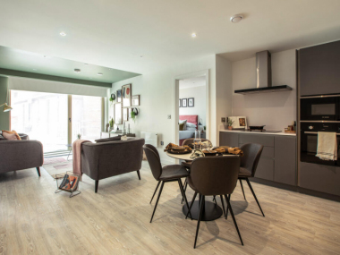 Manchester M15 4YD, UK