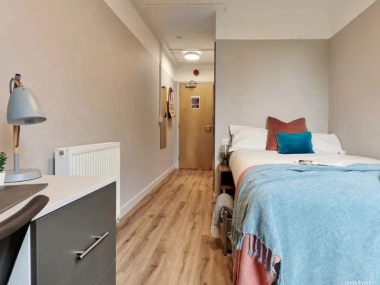 Middlesex, North End Road Wembley, London HA9 0UU