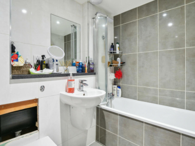 Victoria Terrace, Woodhouse, Leeds LS3 1BX, UK