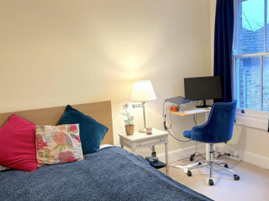 Hammersmith and Fulham, W12 9SW, UK