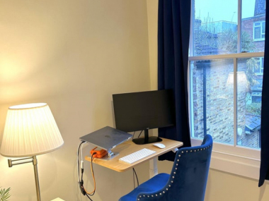 Hammersmith and Fulham, W12 9SW, UK