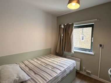 High Rd, London N15 4NU, UK