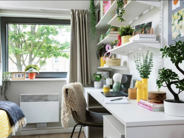 High Rd, London N15 4NU, UK