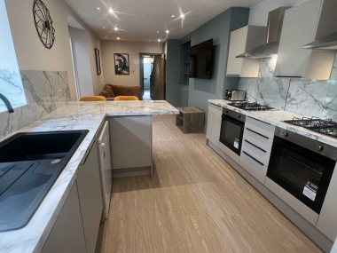 Plymouth, PL4 9BN, UK