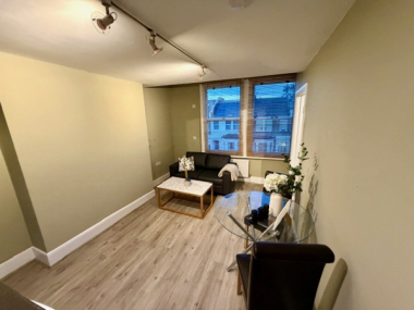 Lena Gardens, London W6 7PY, UK