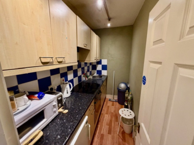 Hounslow, W4 2LT, UK