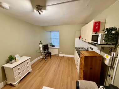 West Kensington, W14 8SN