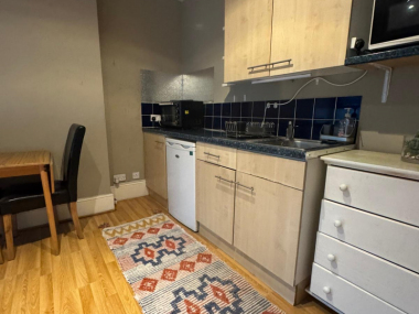 109 Bedford Hill, London, SW12 9HE, UK