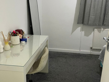 Malvern Rd, Leeds LS11 8PH, UK