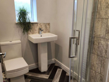 Barnsley, S72 7LS, UK