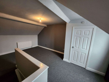 Barnsley, S72 7LS, UK