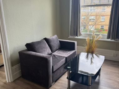 Wandsworth, SW12 9HJ, UK