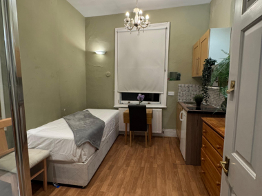 Kensington and Chelsea, W14 8BB, UK