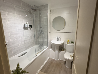 Lansdowne Road, Purley, CR8 2PH, UK