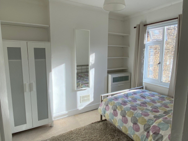 Peckham, SE15 2TD