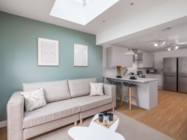 Wokingham, RG2 9DT, UK