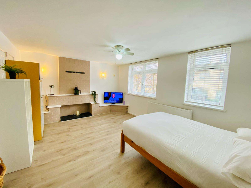 COHO - Glengarnock Ave, Isle of Dogs, London E14 3BP, UK