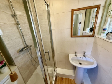 Ealing, W4 5EQ, UK