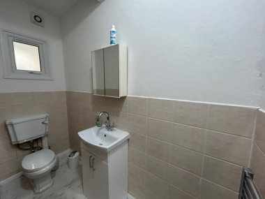 Anthony Road, Borehamwood WD6 4NH, UK