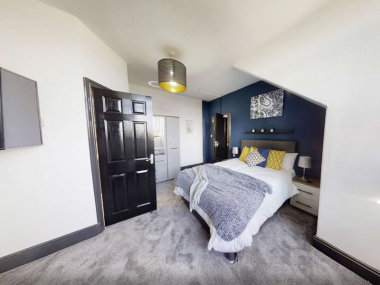 128 Weaste Ln, Salford M5 5JJ, UK