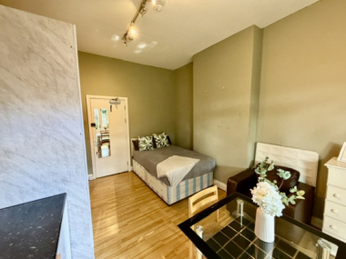 Ealing, W3 8HA, UK