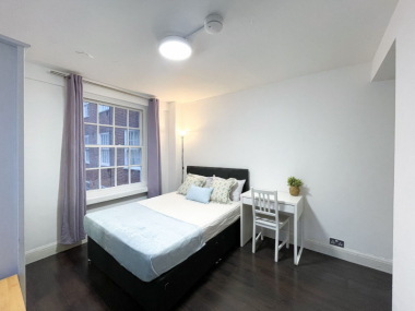 London W2 2RB, UK