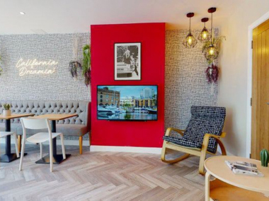 Bromley, BR1 5DB, UK