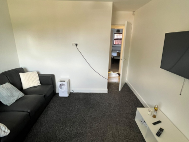 Kelso Heights, Belle Vue Rd, Leeds LS3 1HN, UK