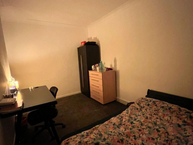 Mile End Rd, London E1 4PE, UK