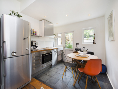 Wandsworth, SW16 6DT, UK
