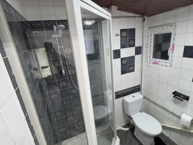 Hounslow, TW14 0DT, UK