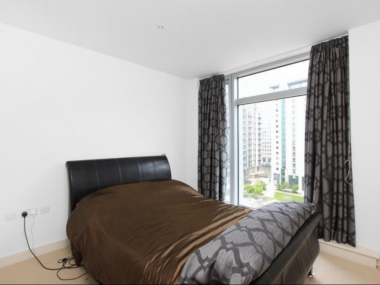Canary Wharf, E14 9HA