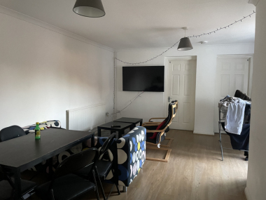 Ulcombe Gardens, Canterbury CT2 7QZ, UK