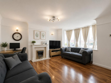 Stakes Hill Rd, Waterlooville PO7 7HY, UK